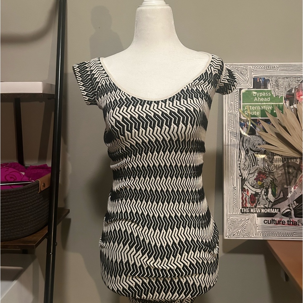 Bebe dress